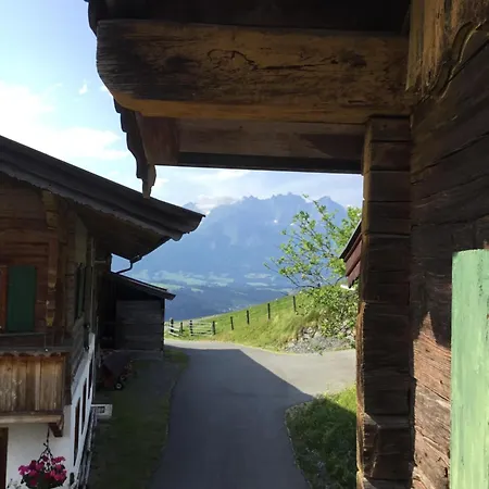 Bauernhof Sinnersberg 팜스테이 키츠부헬